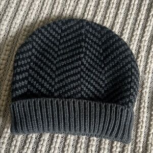 Stylish Black Knit Beanie